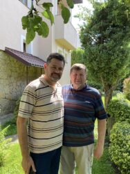 Святослав та Петро Цеголки( депутат Львівської облради і колишній майже 20 років керівник Нацради на Львівщині)